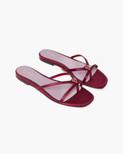 Load image into Gallery viewer, Adesa 05 Flat Satin - Bordeaux
