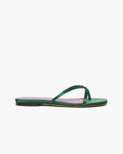 Load image into Gallery viewer, Adesa 05 Flat Satin - Emerald
