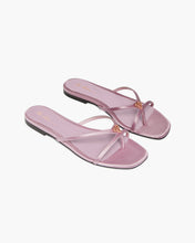 Load image into Gallery viewer, Adesa 05 Flat Satin - Lavender
