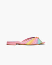 Load image into Gallery viewer, Onigèlè 10 Flat - Pastel Rainbow

