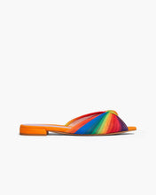 Load image into Gallery viewer, Onigèlè 10 Flat - Rainbow
