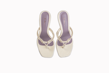 Load image into Gallery viewer, Arewa Ivory Slipper

